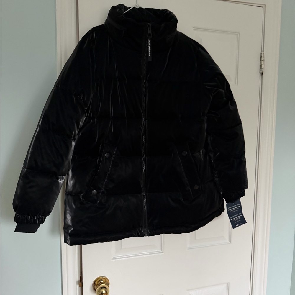 Elegant Black Puffer Jacket for Women